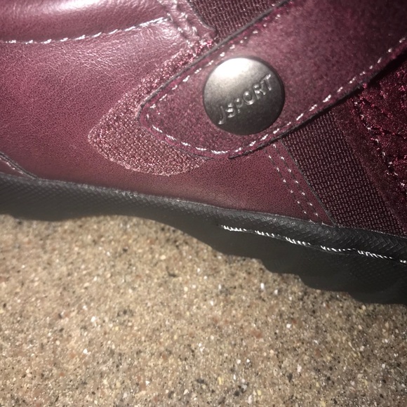 🆕JSport by Jambu Size 7 BLAIR Red Slip On Shoes - Picture 7 of 7